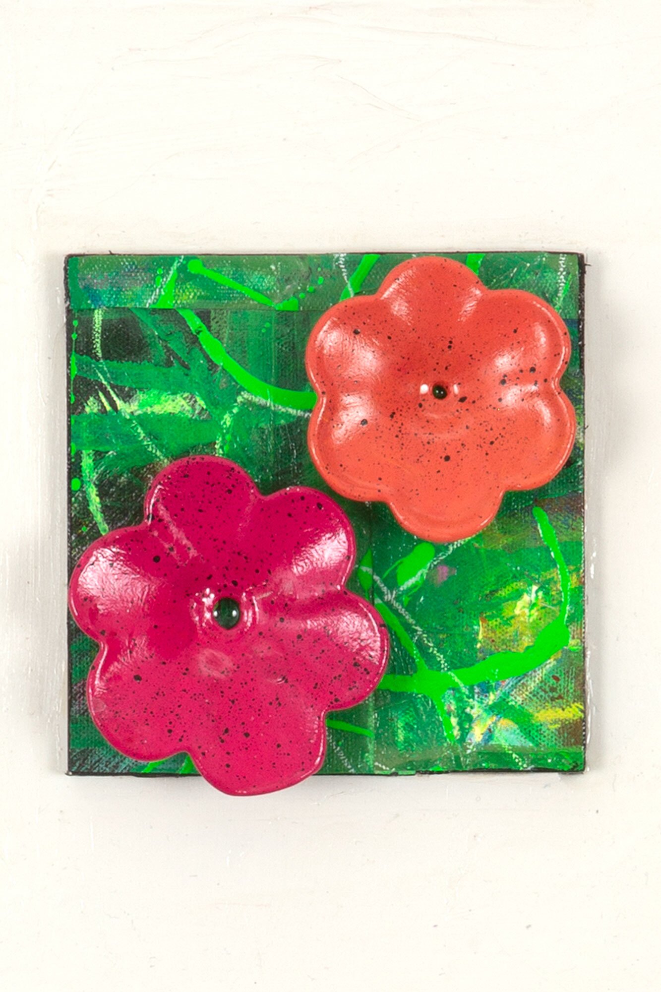 2023.0320.Hot Pink +Coral- Closeup